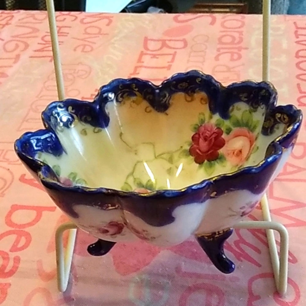 Kutani Blue/White Porcelain Bowl